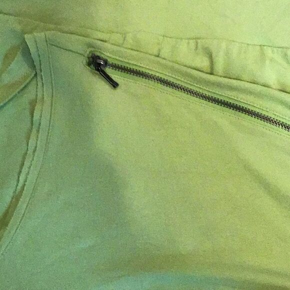 Chico’s Tee Shirt Lime Green Cold Shoulder Jersey Long Sleeve Zipper Size L - Picture 9 of 10